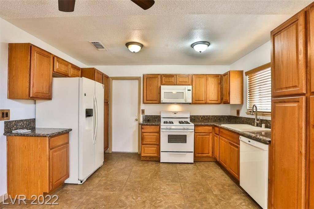 Centrally Located Spacious Vacation Hom 13 M Strip Las Vegas Exteriör bild