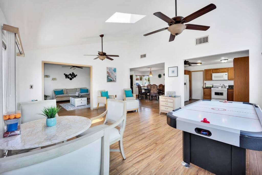Centrally Located Spacious Vacation Hom 13 M Strip Las Vegas Exteriör bild